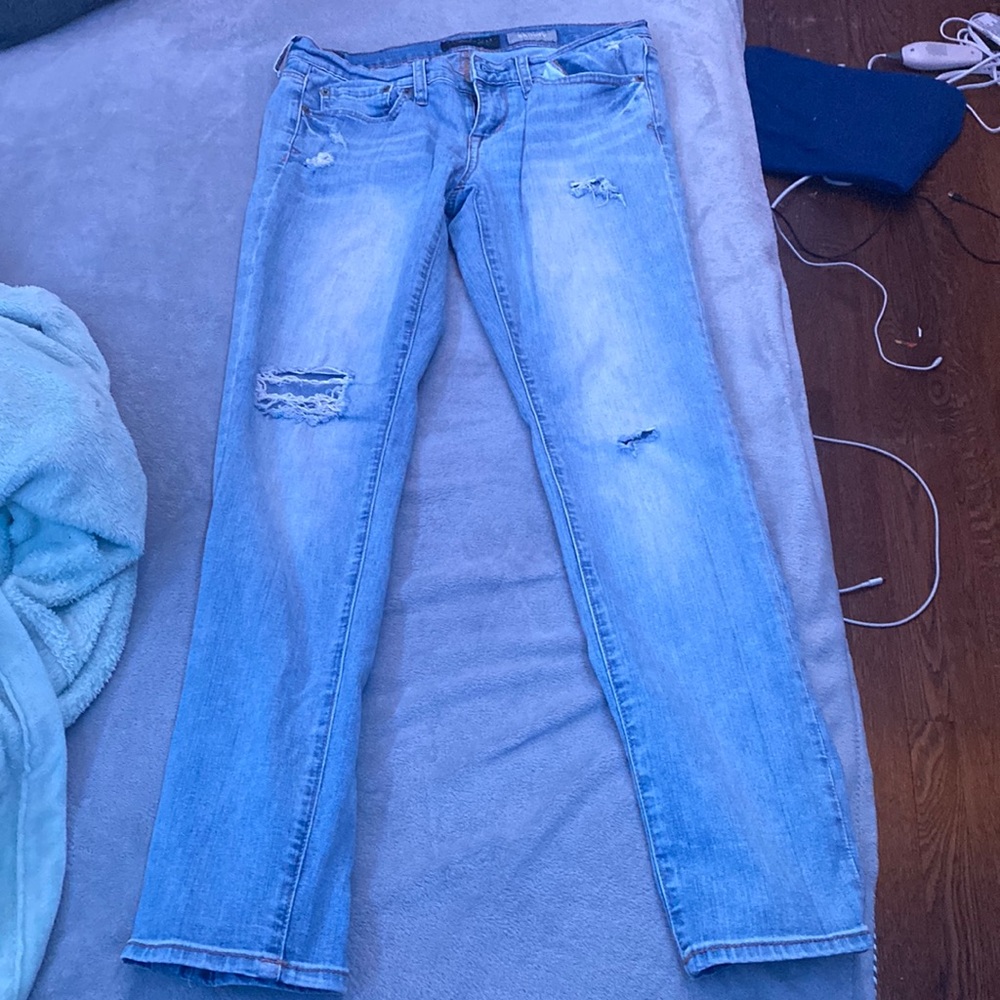 Aeropostale NYC size 4 short cut skinny jeans